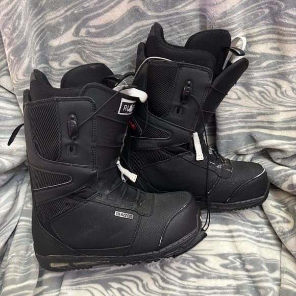 Burton Snowboarding boots. “Ruler”. Size 9. - Picture 3 of 11